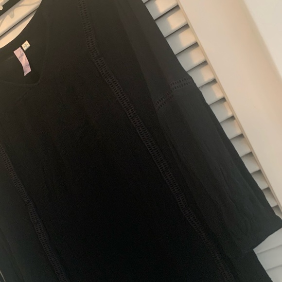 Alya Black V-Neck Long Sleeve Boho Flowy Dress - Picture 4 of 12